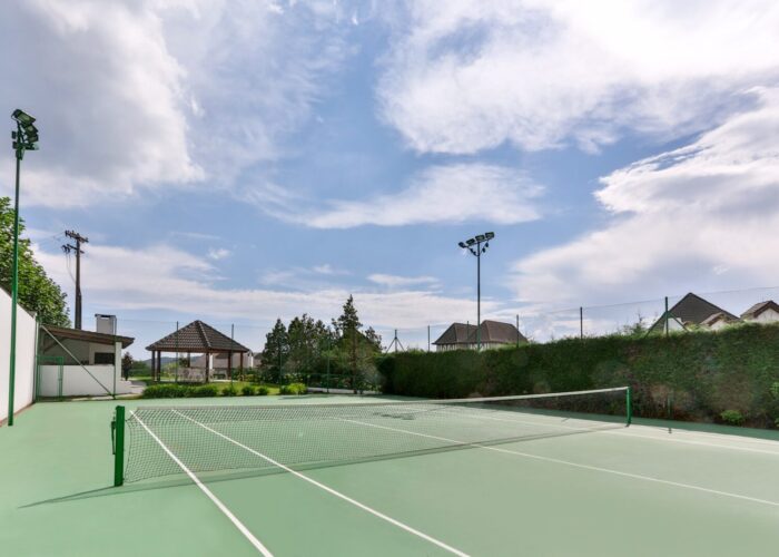 Quadra tenis