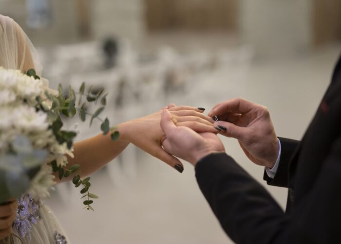 bride-groom-wedding-reception